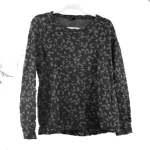 Black and grey print sweatshirt